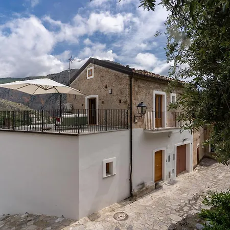 Le Vie Del Borgo * Civita