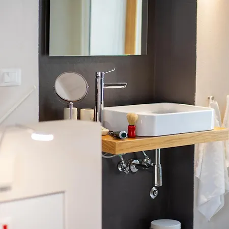 Le Vie Del Borgo | 3 Dimore Indipendenti A Civita