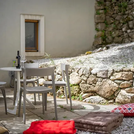 Le Vie Del Borgo Casa vacanze Civita