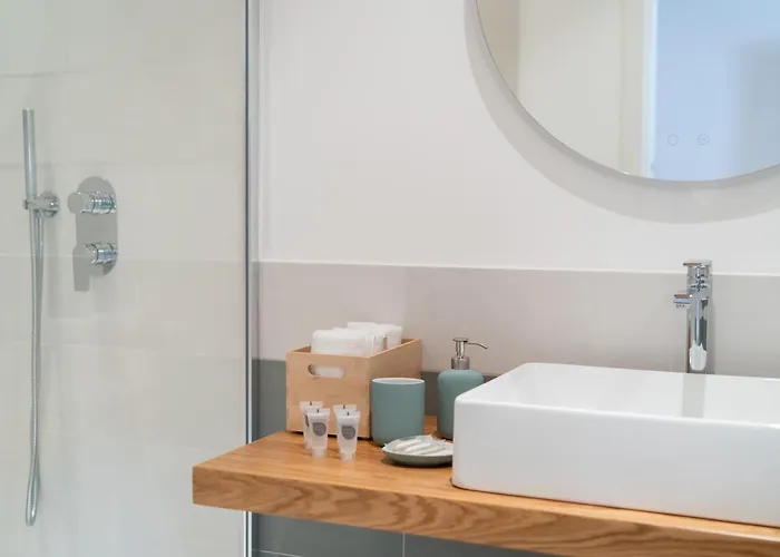 Le Vie Del Borgo | 3 Dimore Indipendenti A * Civita