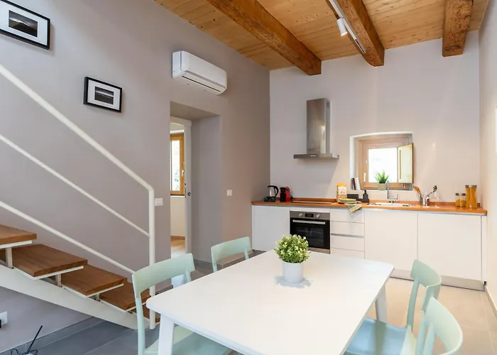 Le Vie Del Borgo | 3 Dimore Indipendenti A *