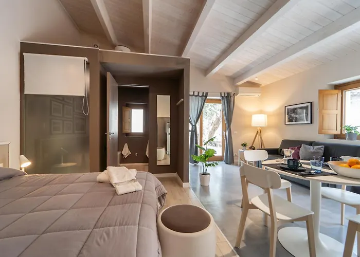 Le Vie Del Borgo | 3 Dimore Indipendenti A * 奇维塔